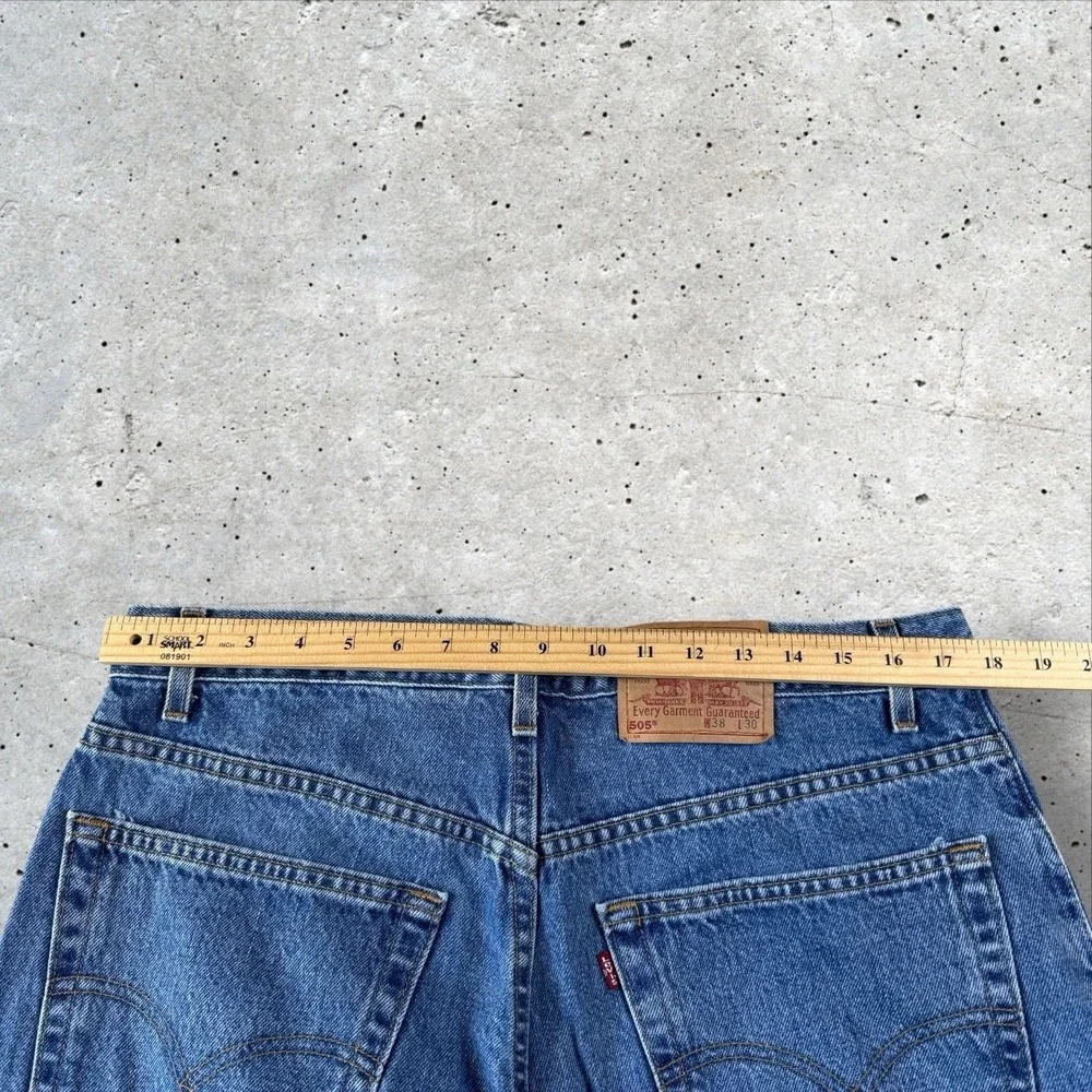 Vintage Levis‎ Jeans Measure 36x30 Blue 505 Reg Straight Fit 90s Distressed USA